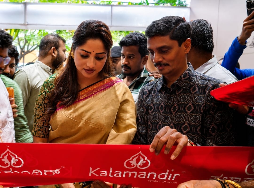 Kalamandir Opens Its 8th Showroom in Bangalore at Banshankari (Kathreguppe Signal), Bringing Complete Family Fashion Under One Roof.