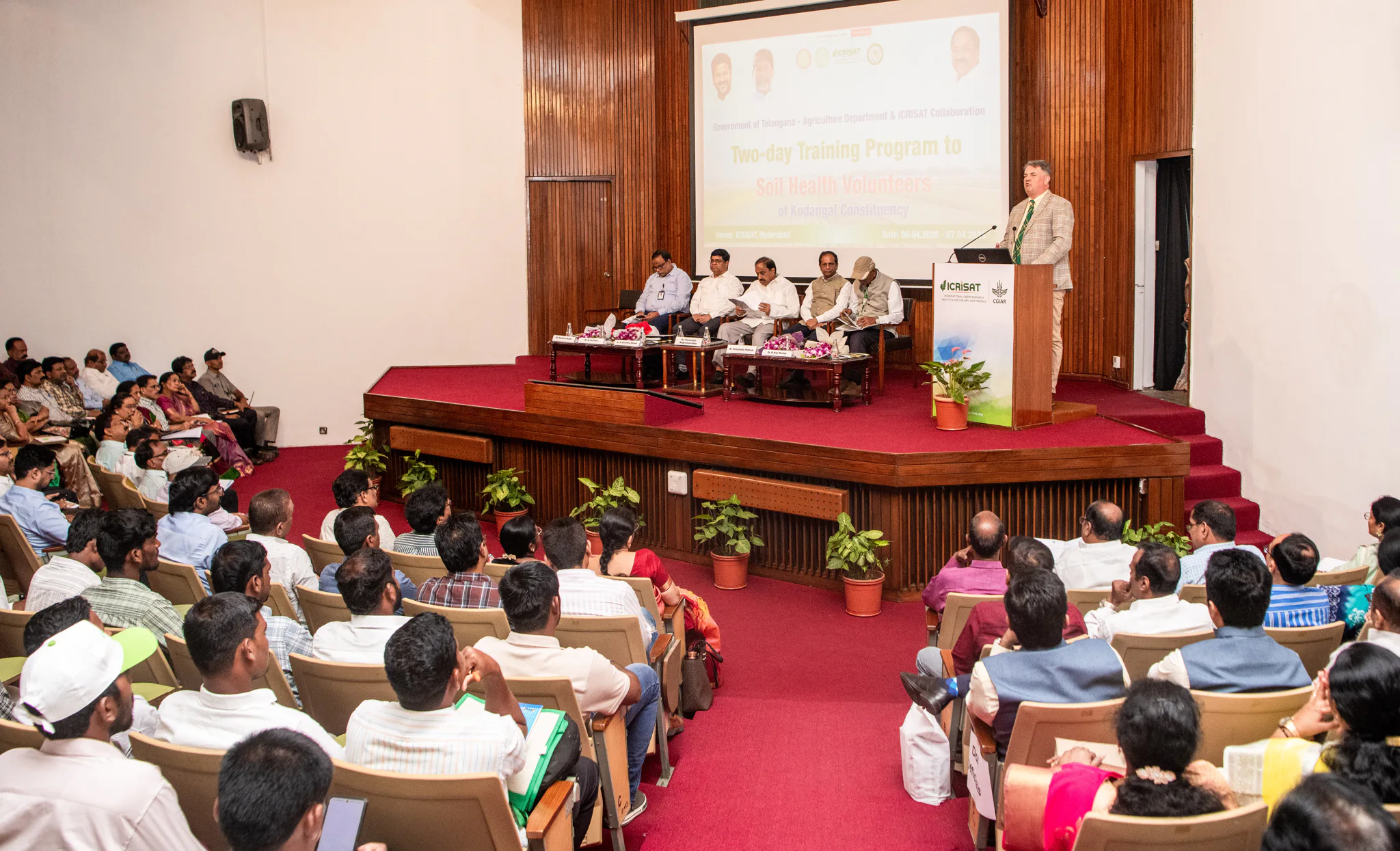 Media release: ICRISAT and the Government of Telangana Upskill Farmers with Soil Health Management Training