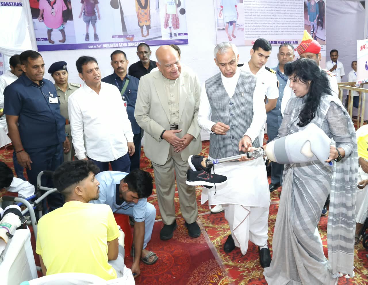 335 Divyangjans Receive 291 Narayan Modular Artificial Limbs and 87 Calipers