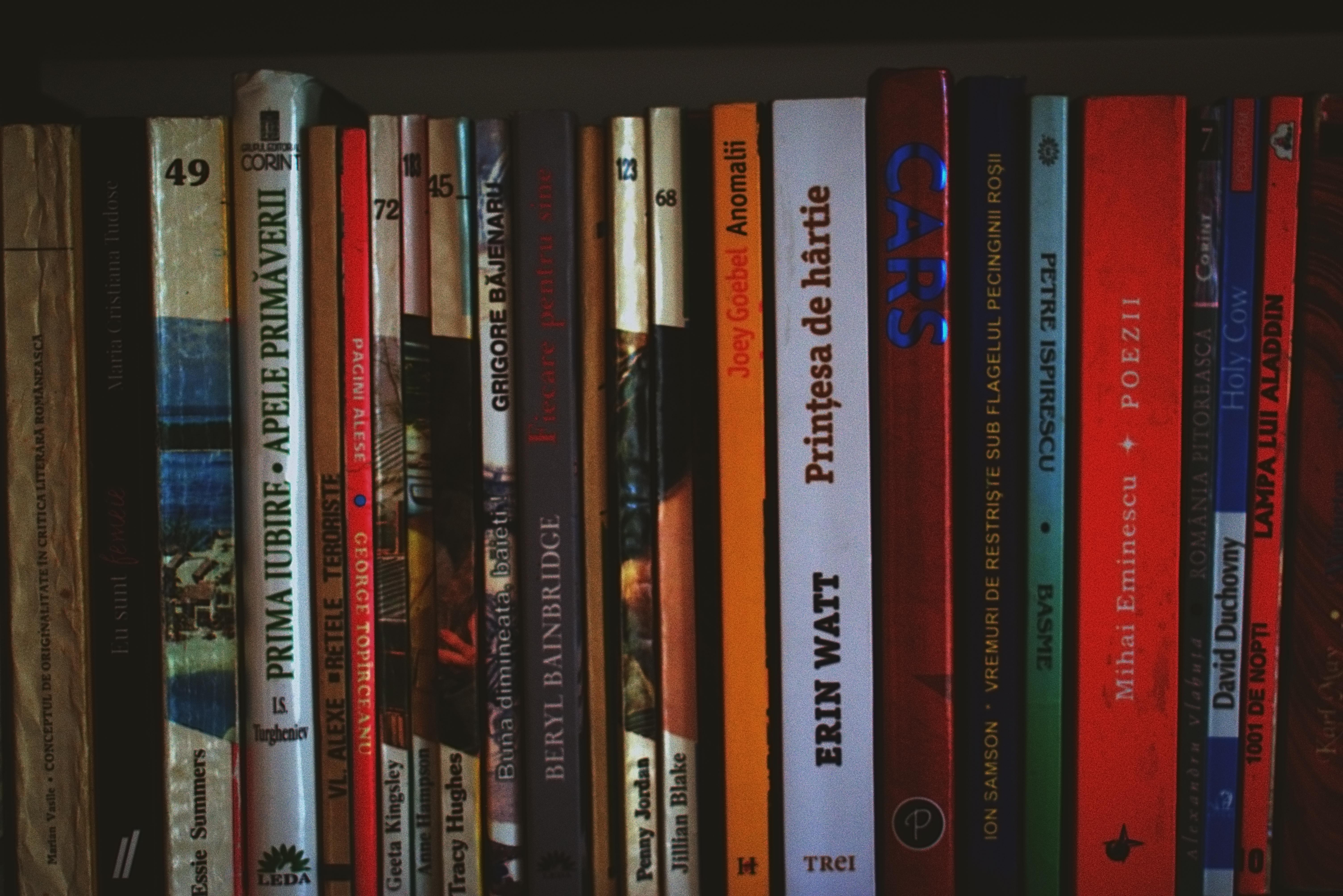 How Business Magazines Help Entrepreneurs Stay Ahead of Market Trends