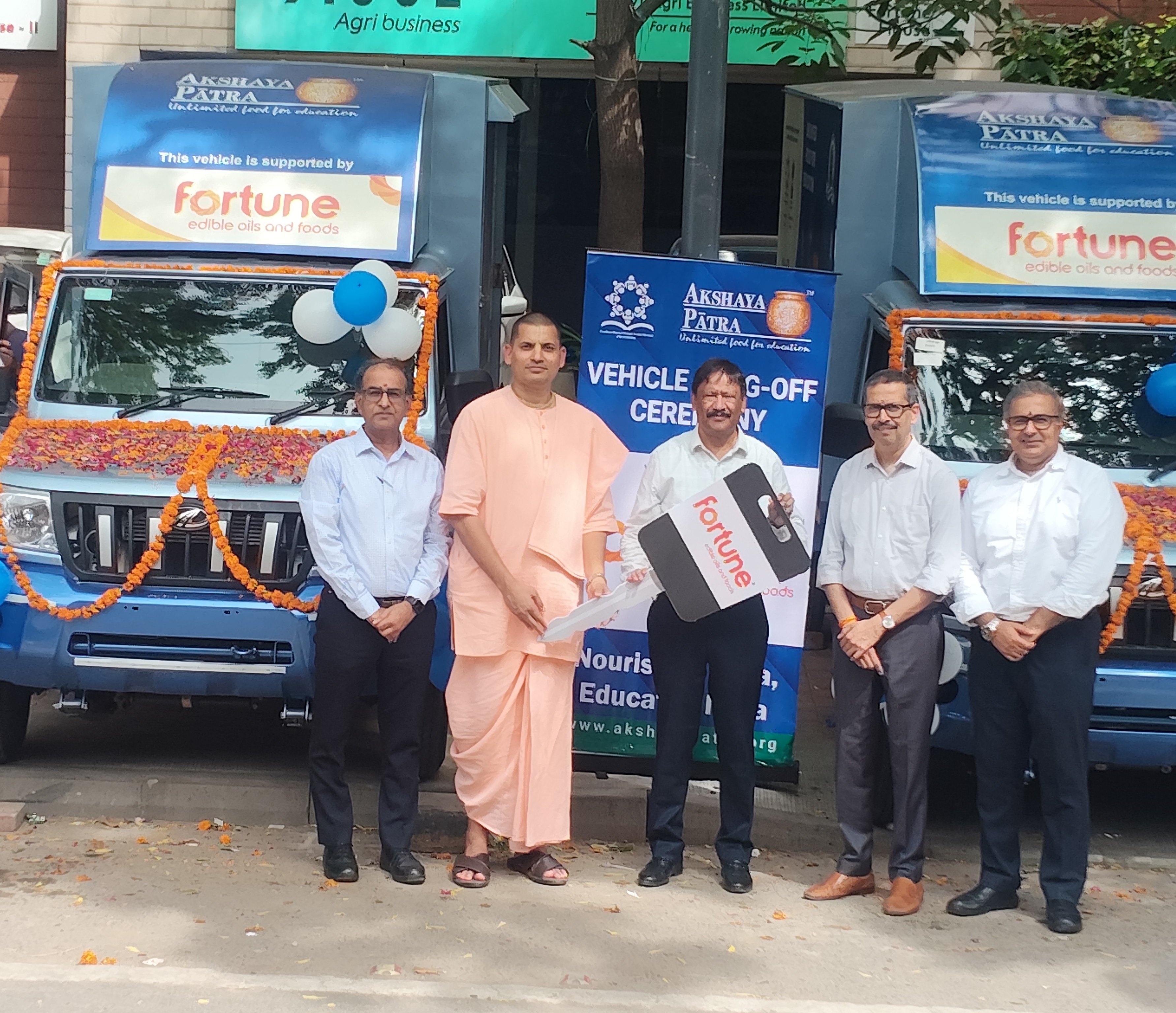 AWL Agri Business Limited Donates Food Distribution Vehicles to The Akshaya Patra Foundation, Supports Mid-Day Meals for Over 41,000 School Children