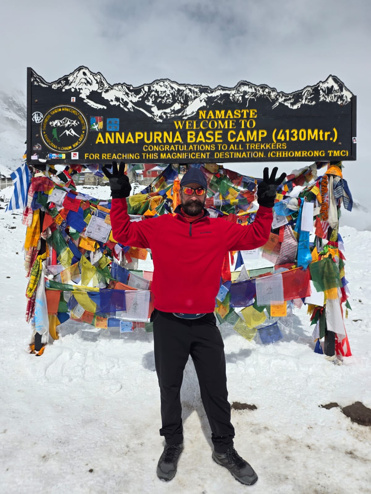 UAi University Chancellor Tarun Anand Successfully Completes Annapurna Base Camp Trek, Reaching an Altitude of 13,550 Feet.