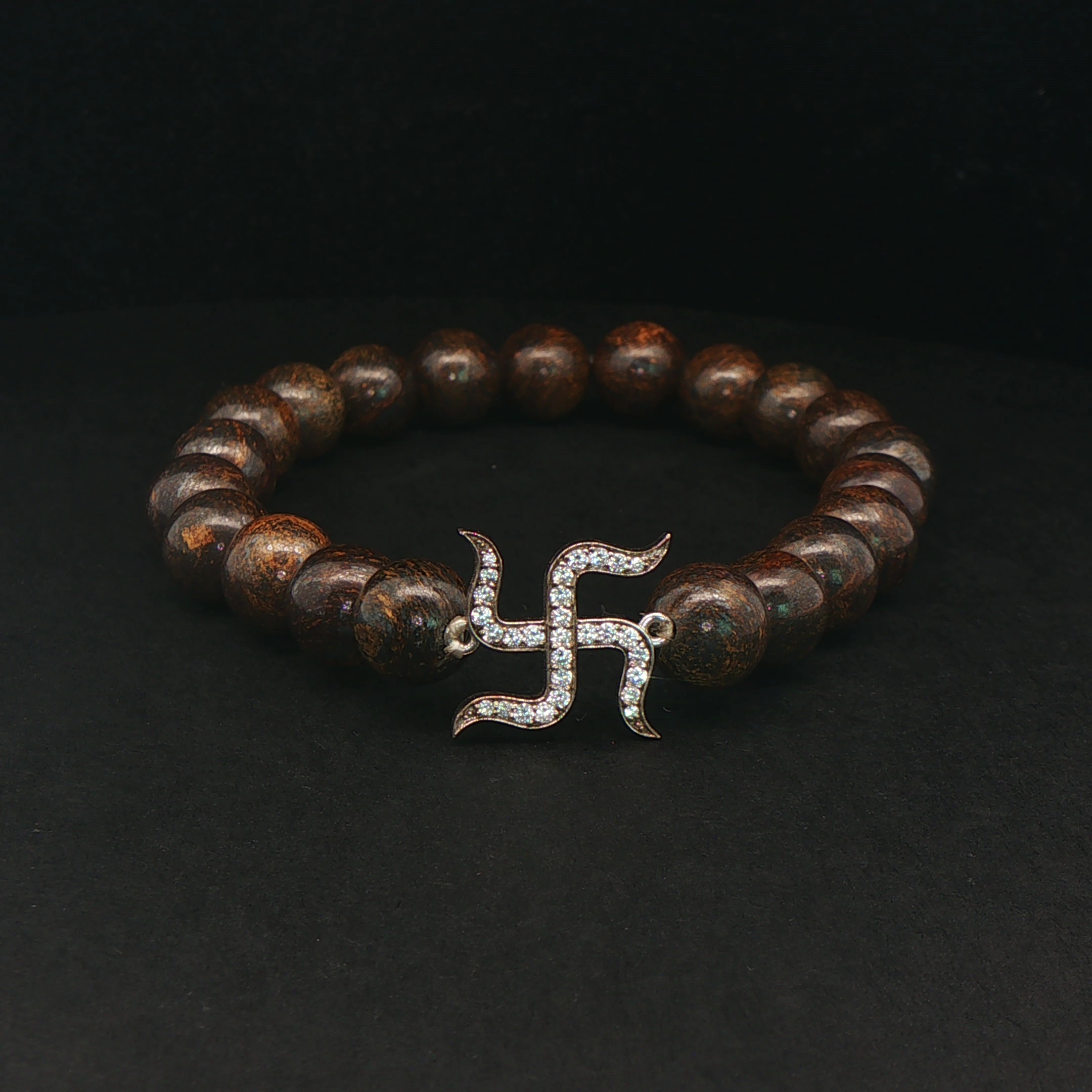 Collection Note | Akoirah by Augmont Celebrates the Sibling Bond with Laboratory-Grown Diamond Rakhis