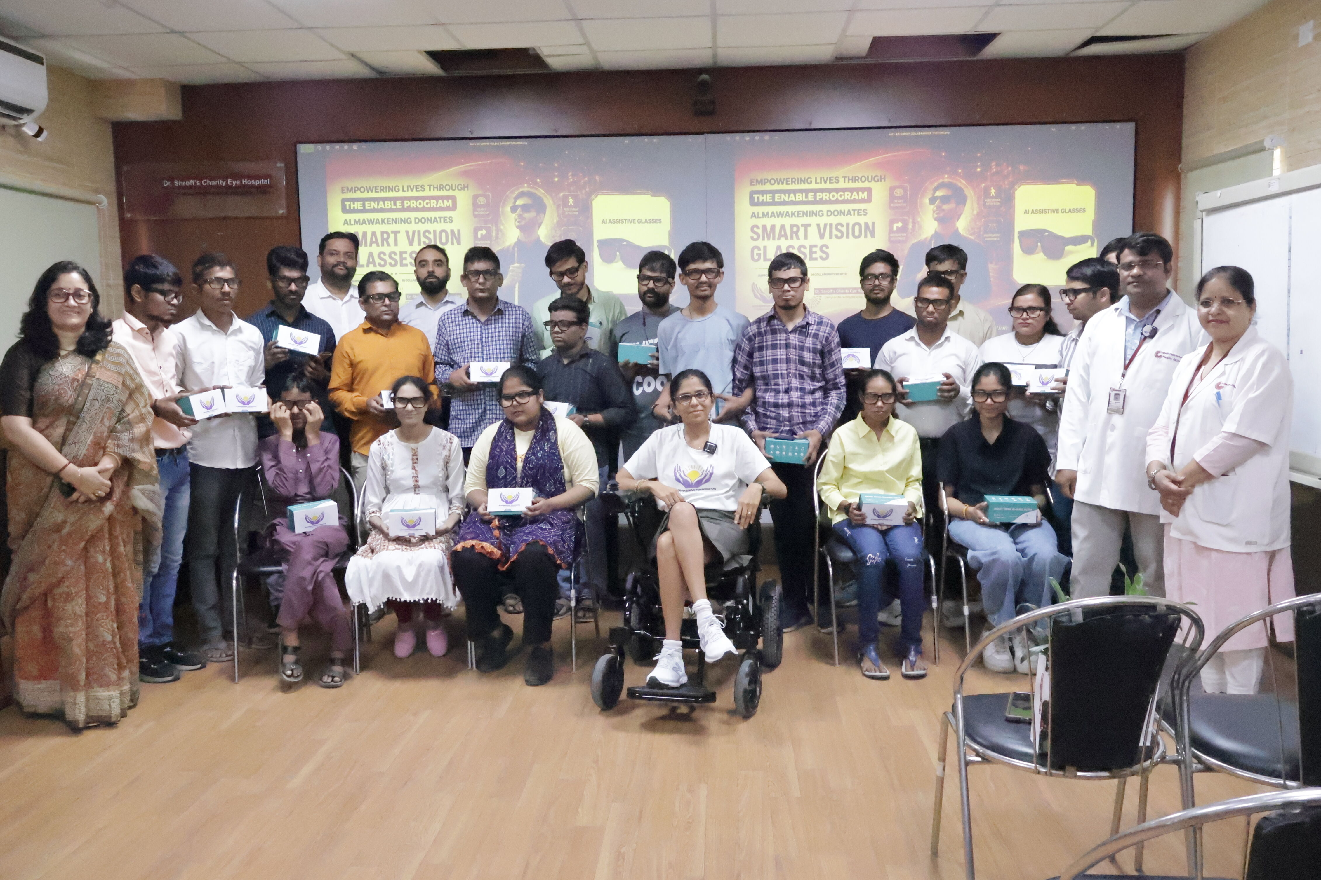 Exclusive Press Release II Almawakeing Foundation & Dr. Shroff Hospital Empower 26 Visually Impaired with AI Smart Vision Glasses
