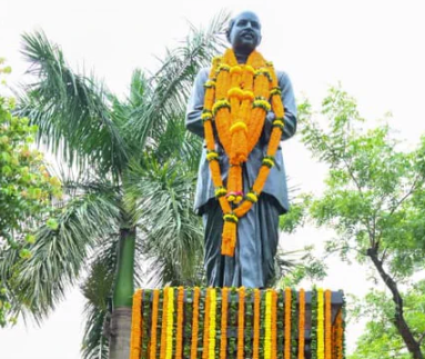 CM Mohan Charan Majhi pays tribute to Dr. Syama Prasad Mukherjee in Bhubaneswar
