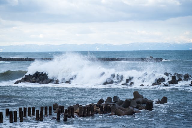 7.5 Magnitude Earthquake Strikes Japan, Tsunami Alert Issued