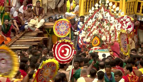 Lakshmi-Narayan Bheta Ritual Highlights Divine Reunion During Bahuda Yatra in Puri