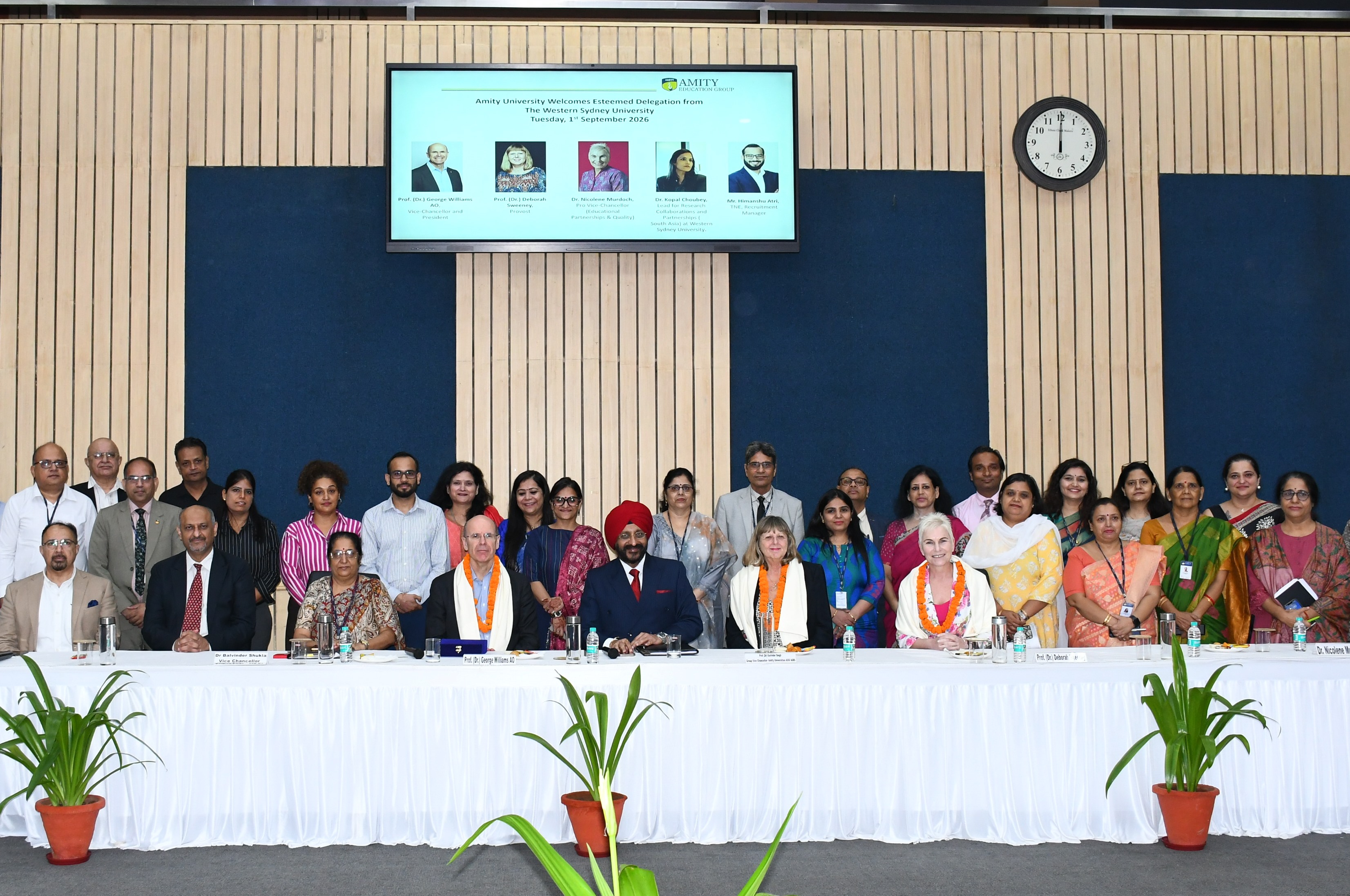Western Sydney University(WSU) explores the possibility of establishing its Campus in Greater Noida, in Collaboration with Amity University
