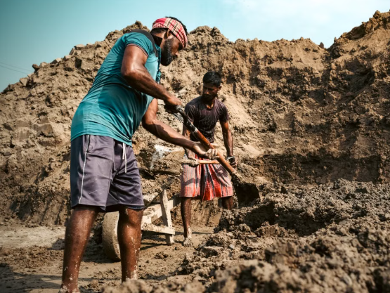 Frustrated by Delay, Odisha Villagers Construct Road Themselves