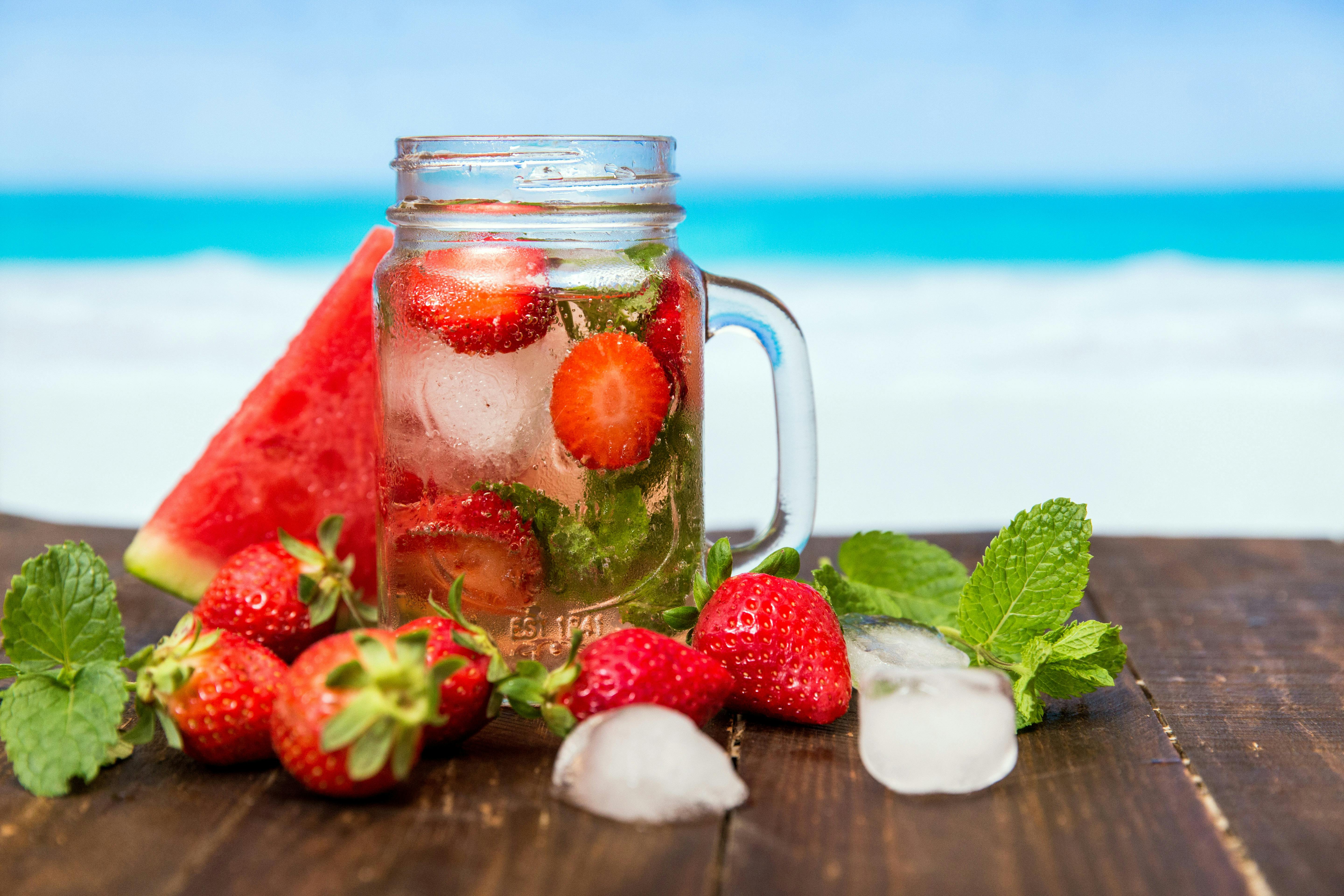 Stay Cool and Energized This Summer: Foods and Tips for Optimal Hydration