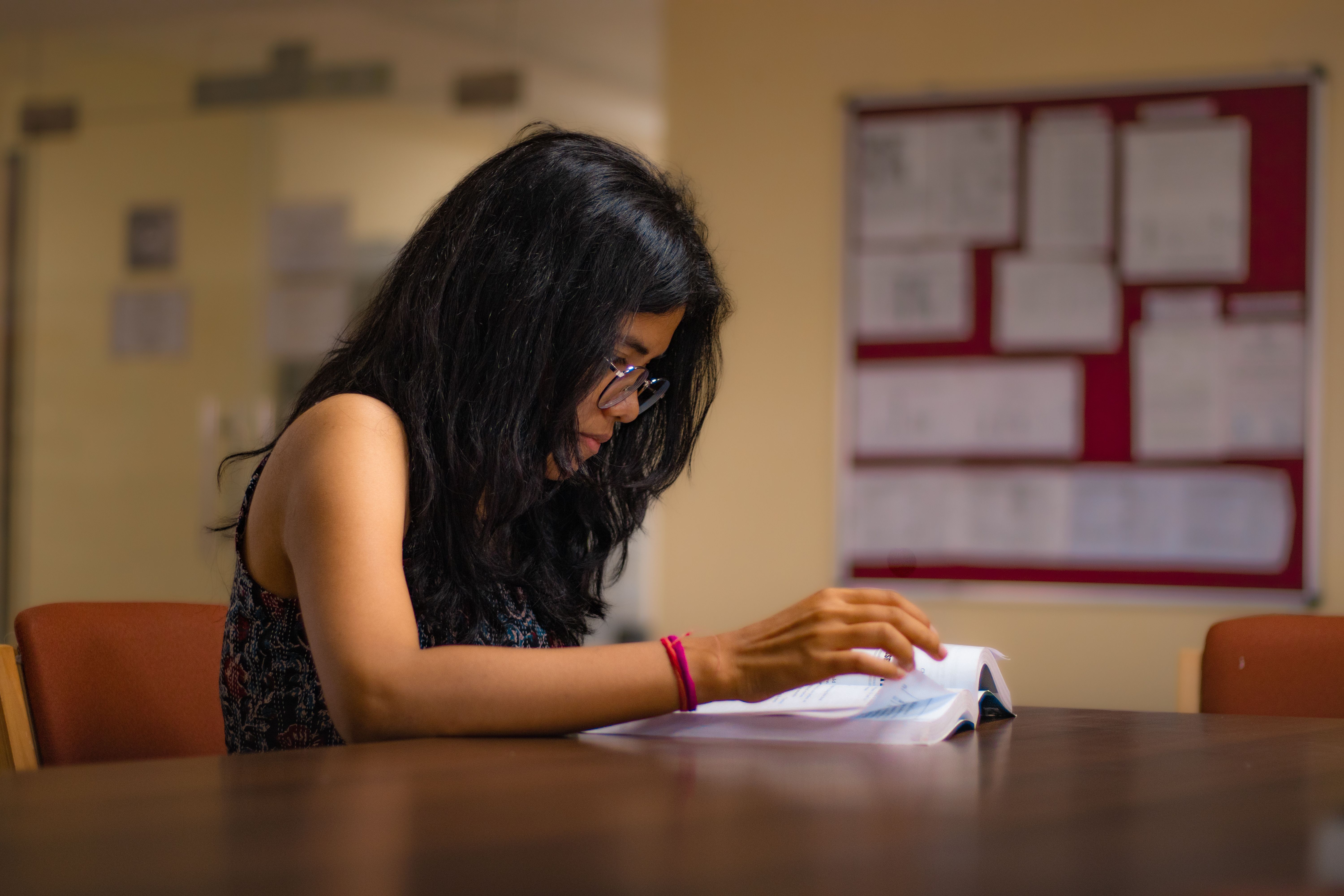 Beyond Pocket Money: Side Income Opportunities for College Students in India