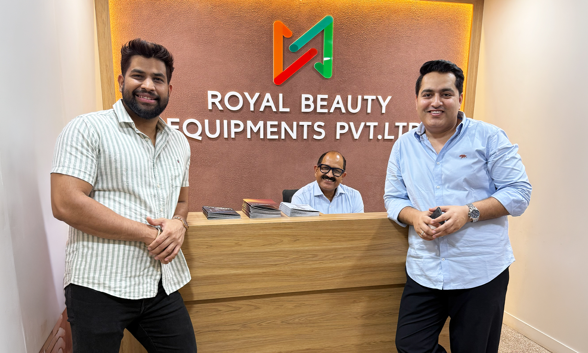 Winston expands into the offline market, partners with Royal Beauty Equipments for offline Pan-India Distribution