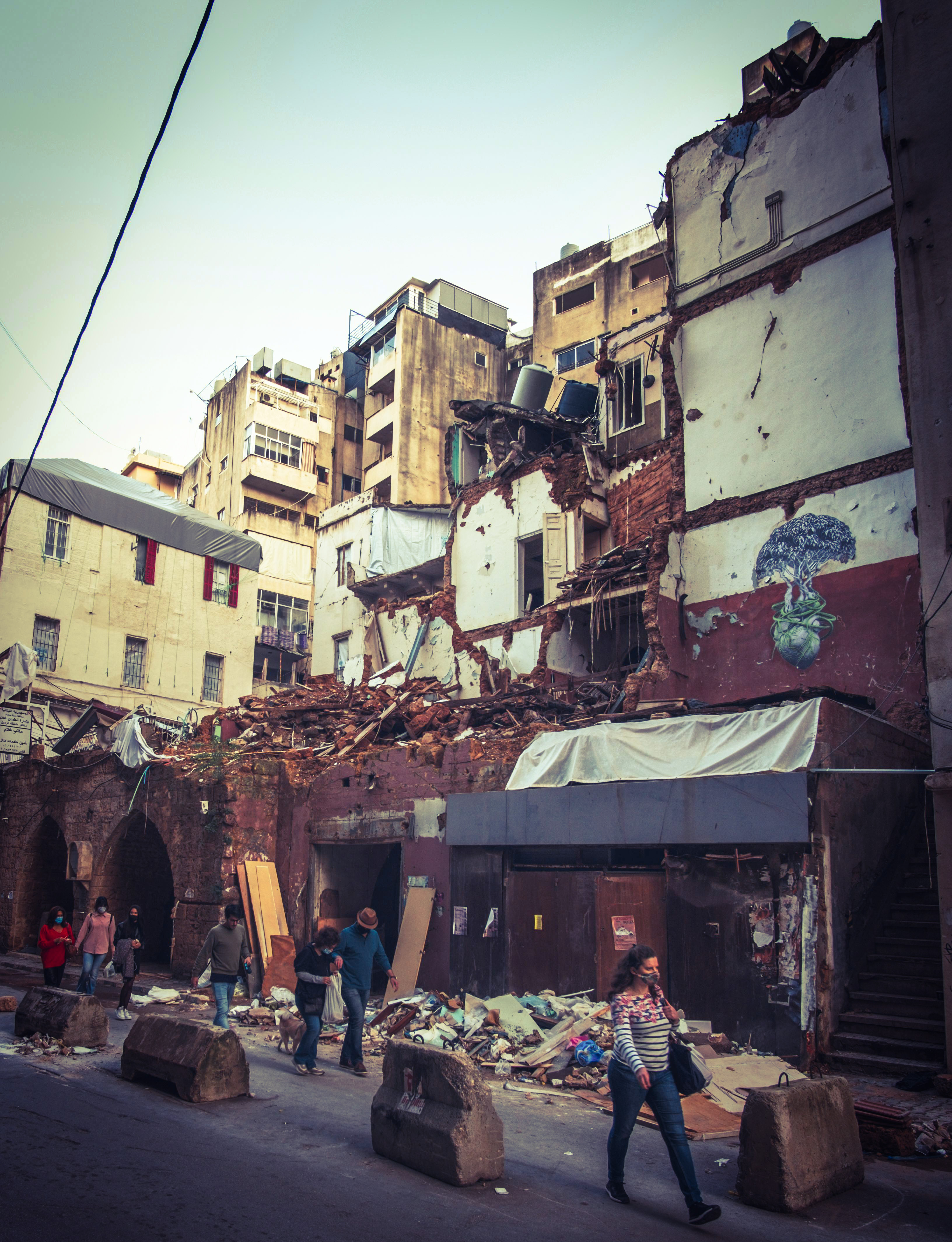 Israeli Strikes Kill 5 in Lebanon Despite Ceasefire, Truce Under Strain