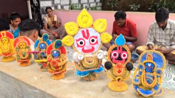 Nabarangpur's paddy-grain rakhis turn tradition into livelihood, attract buyers across Odisha