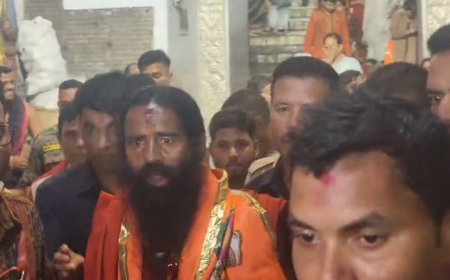 Baba Ramdev Mesmerised by Lord Jagannath's Darshan at Puri Srimandir
