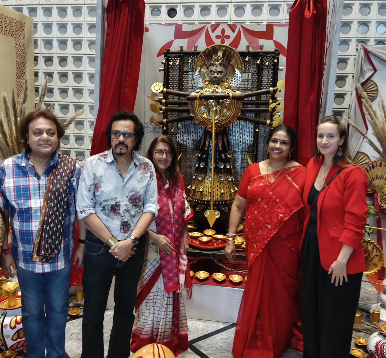 Techno India Group Students Bring &lsquo;Sustainable Shakti&rsquo; to Life with Eco-Friendly Maa Durga Idol
