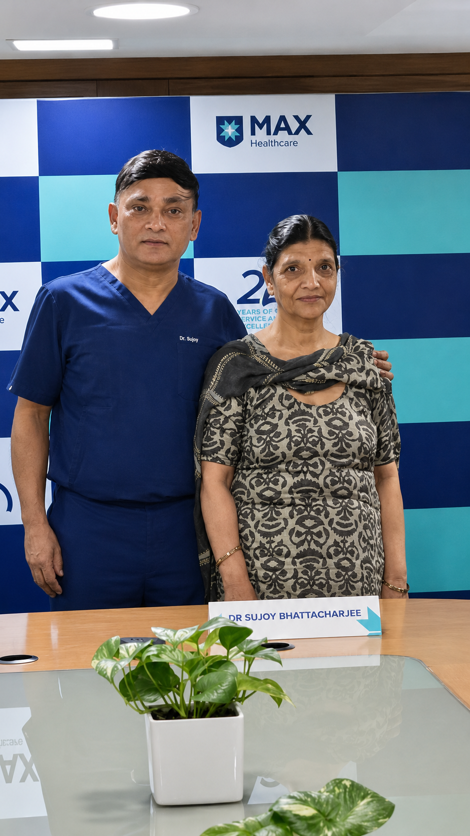 Robotic Bilateral Knee Replacement at Max Hospital, Saket Helps 61-Year-Old Woman Walk Again with Same-Day Discharge