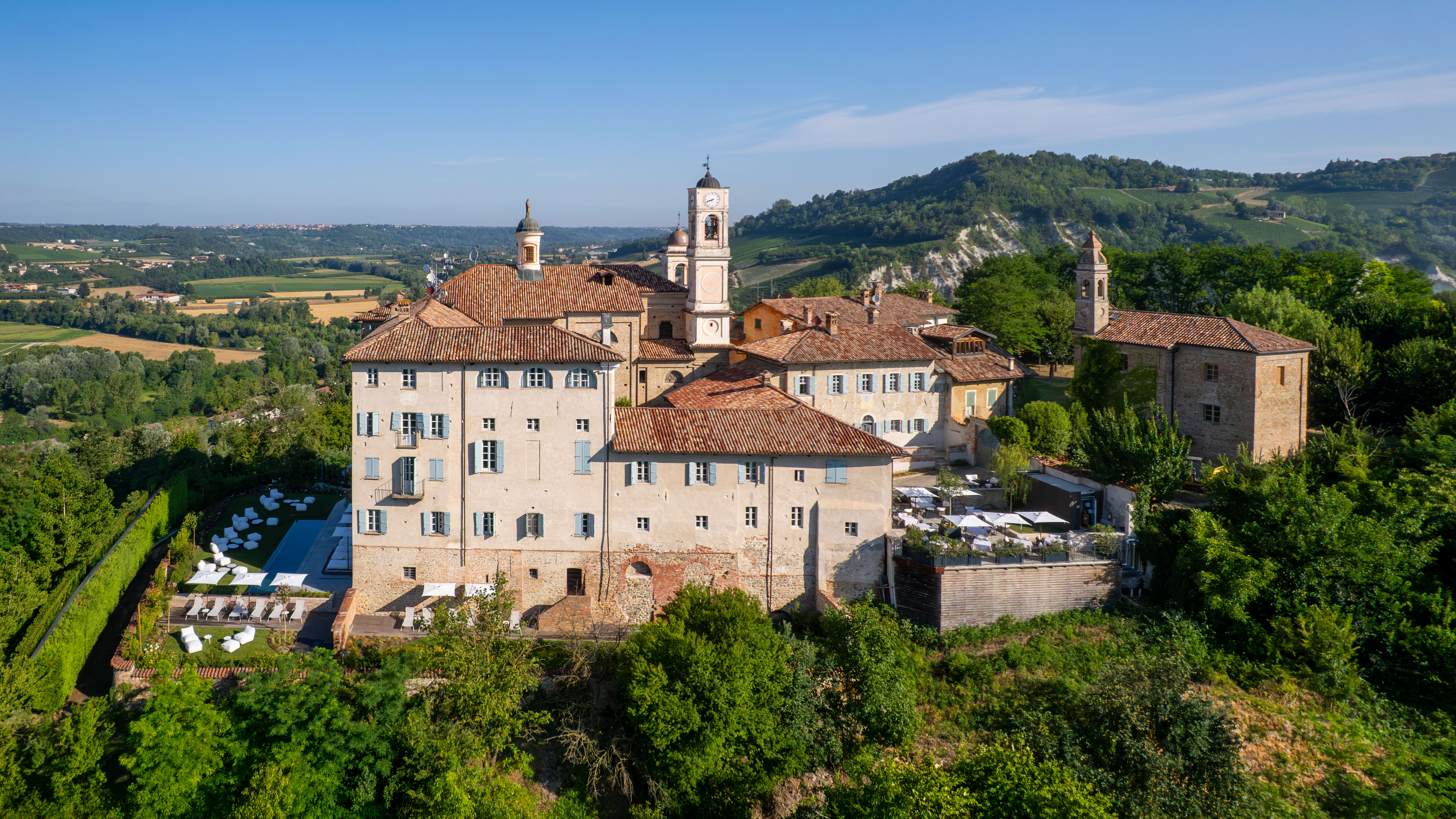 India-Linked Atmosphere Core Marks European Debut with Borgo Monchiero Heritage