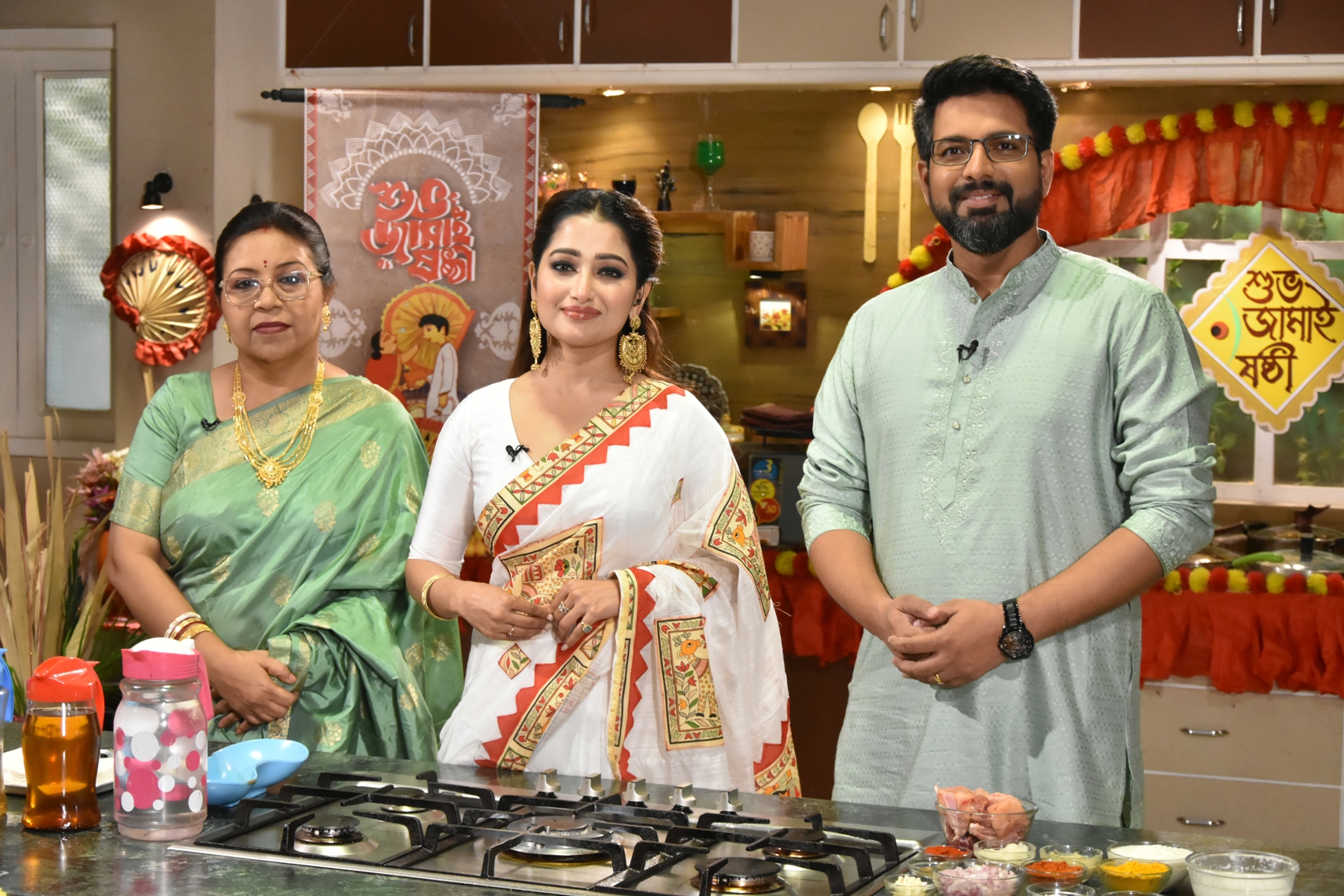 Aakash Aath To Air Jamai Sasthi Special Episode In The Culinary Show &ldquo;Radhuni&rdquo;