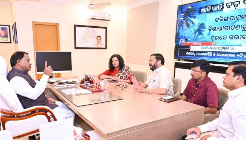 Odisha CM Reviews Deep Depression Impact, Directs Officials To Ensure Zero Casualty