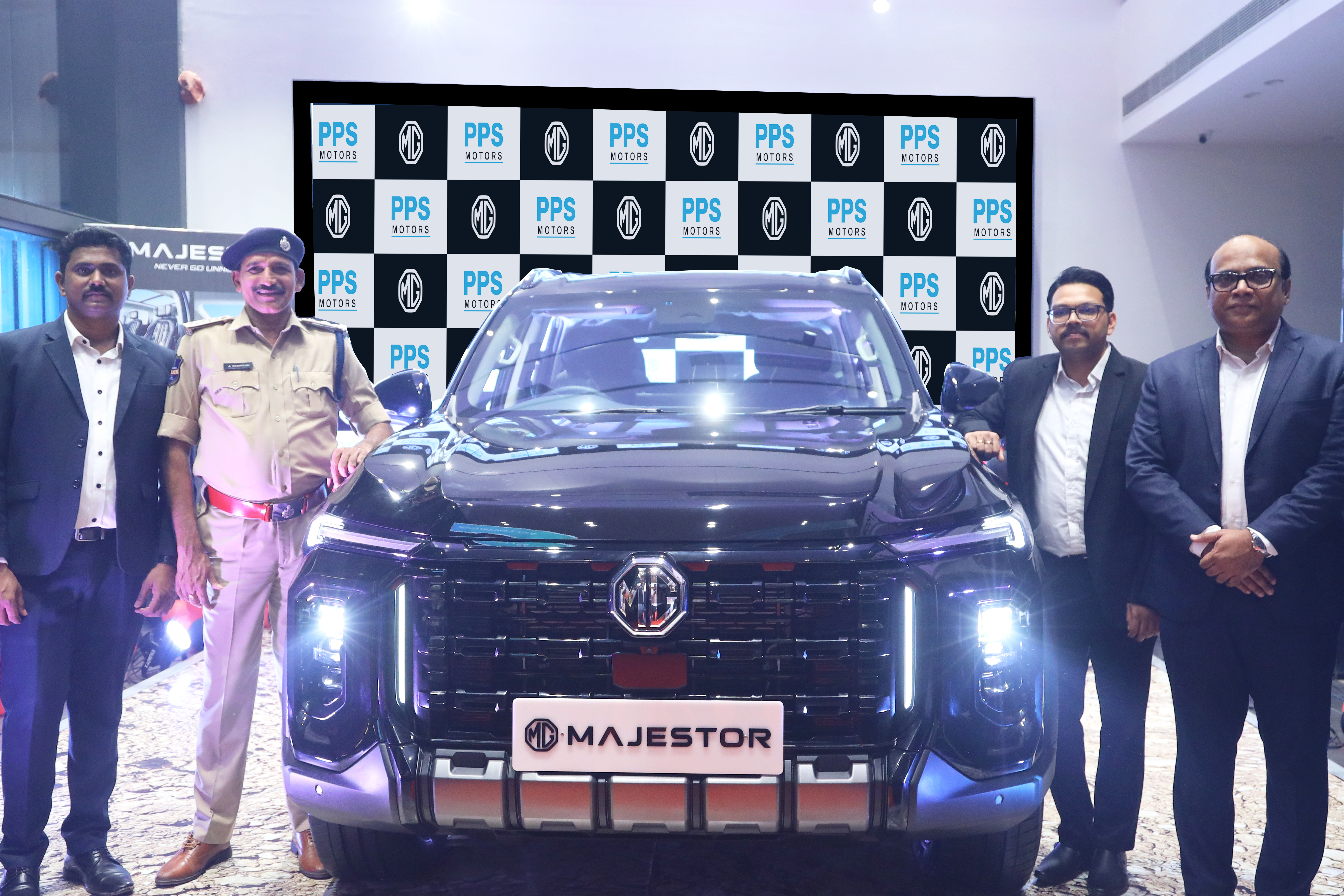 MG Majestor 4x2 Automatic Top Variant Debuts at INR 40.99 Lakh in Telangana