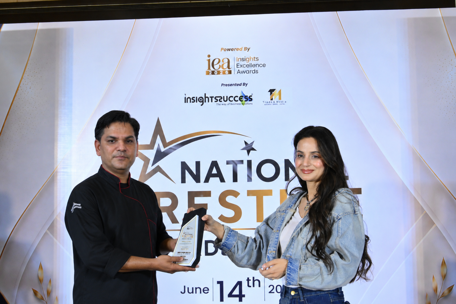 Chef Lekhpal Singh Rawat Honored with Global Culinary Excellence Award at National Prestige Awards 2.0