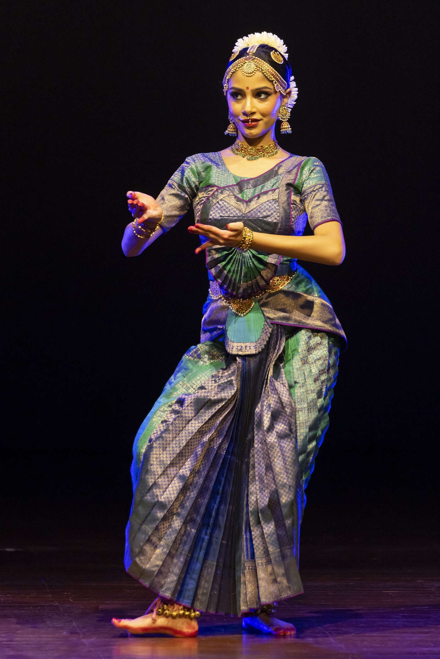 Post Press Release + Pictures- Ilesha Singh Marks Her Debut with a Graceful Kuchipudi Rangapravesham at Kamani Auditorium