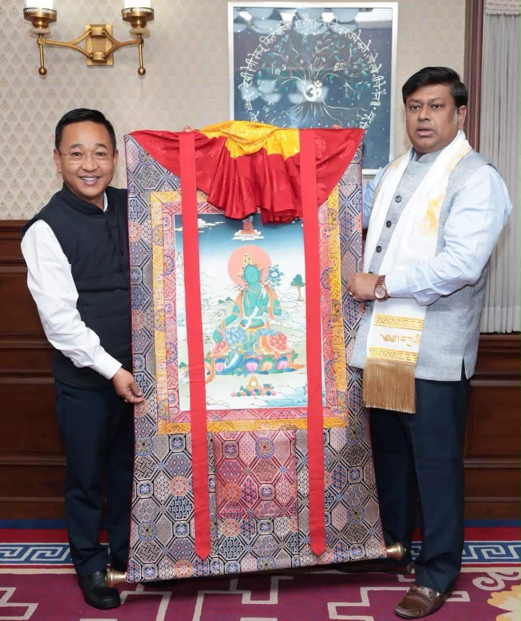 Chief Minister Tamang Meets Union Minister of State Dr Sukanta Majumdar in Gangtok