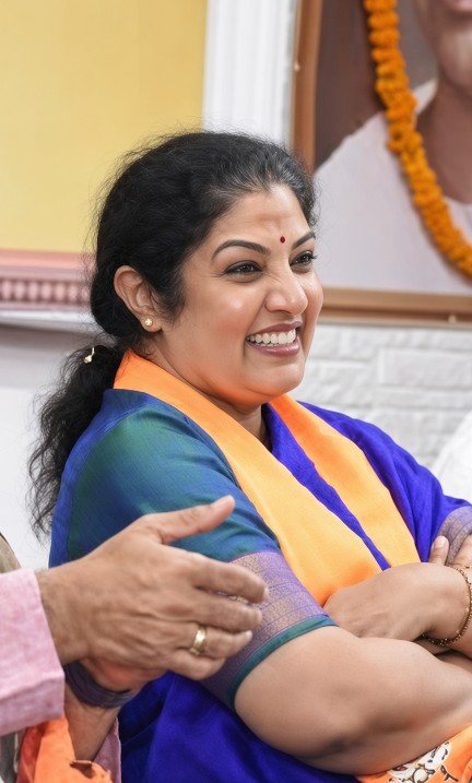 Odisha BJP Steps Up Groundwork for Panchayat, ULB Polls; Purandeswari Reviews Organisation