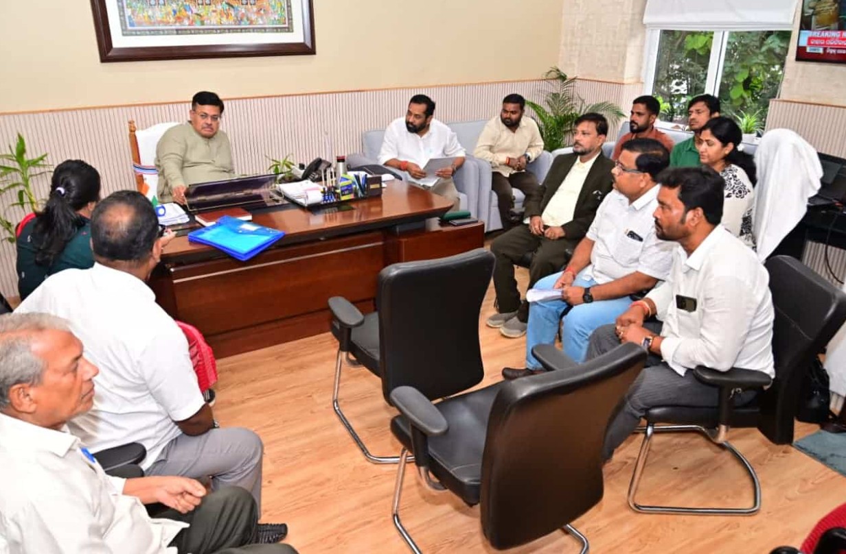 Harichandan Reviews Works Department Projects in Cuttack, Balasore