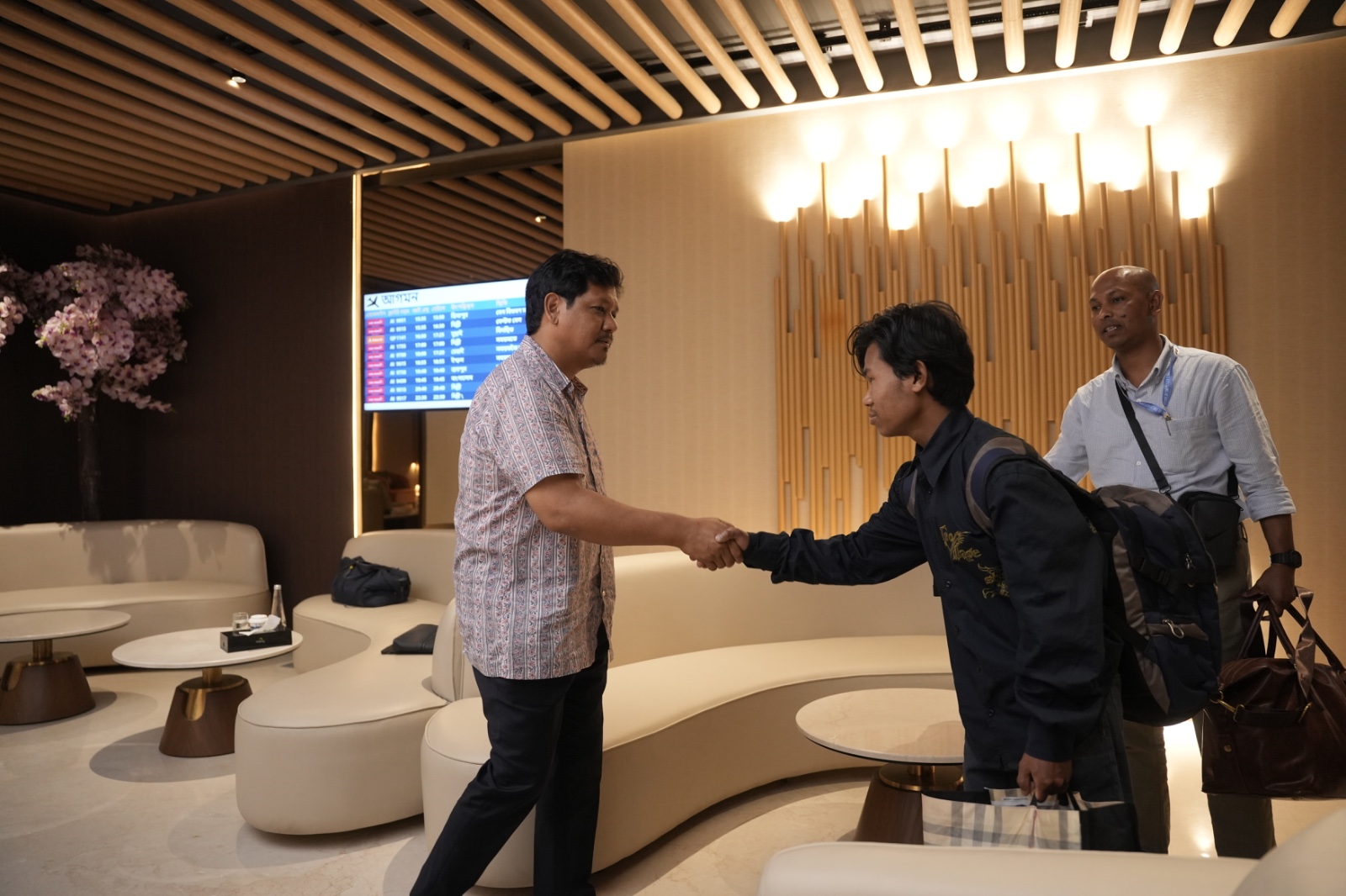 Conrad K. Sangma Welcomes Rescued Meghalaya Youth, Highlights CM Connect Intervention