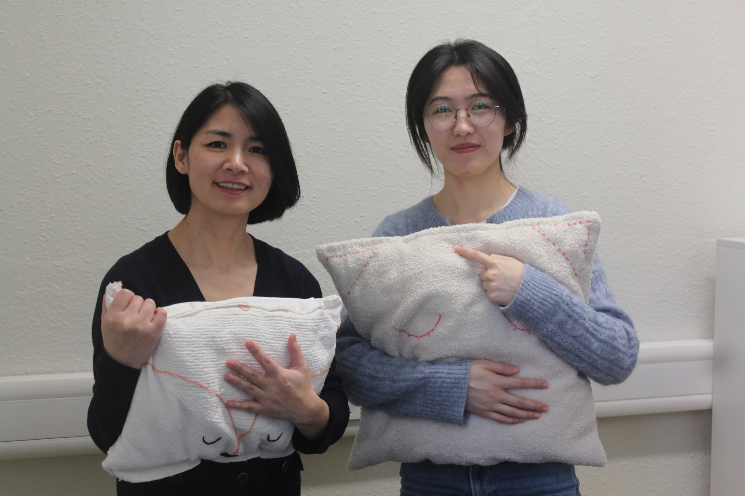 &lsquo;Smart pillow&rsquo; could help dreams of screen-free bedtime come true