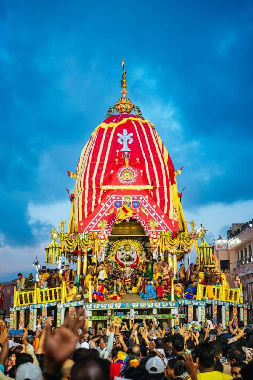 Suna Besha 2026: Puri Awaits Golden Splendour as Lord Jagannath and Siblings Adorn Royal Attire