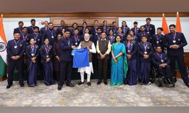 PM Modi Meets CWG Medallists, Says 'Always Cheer for Bharat'