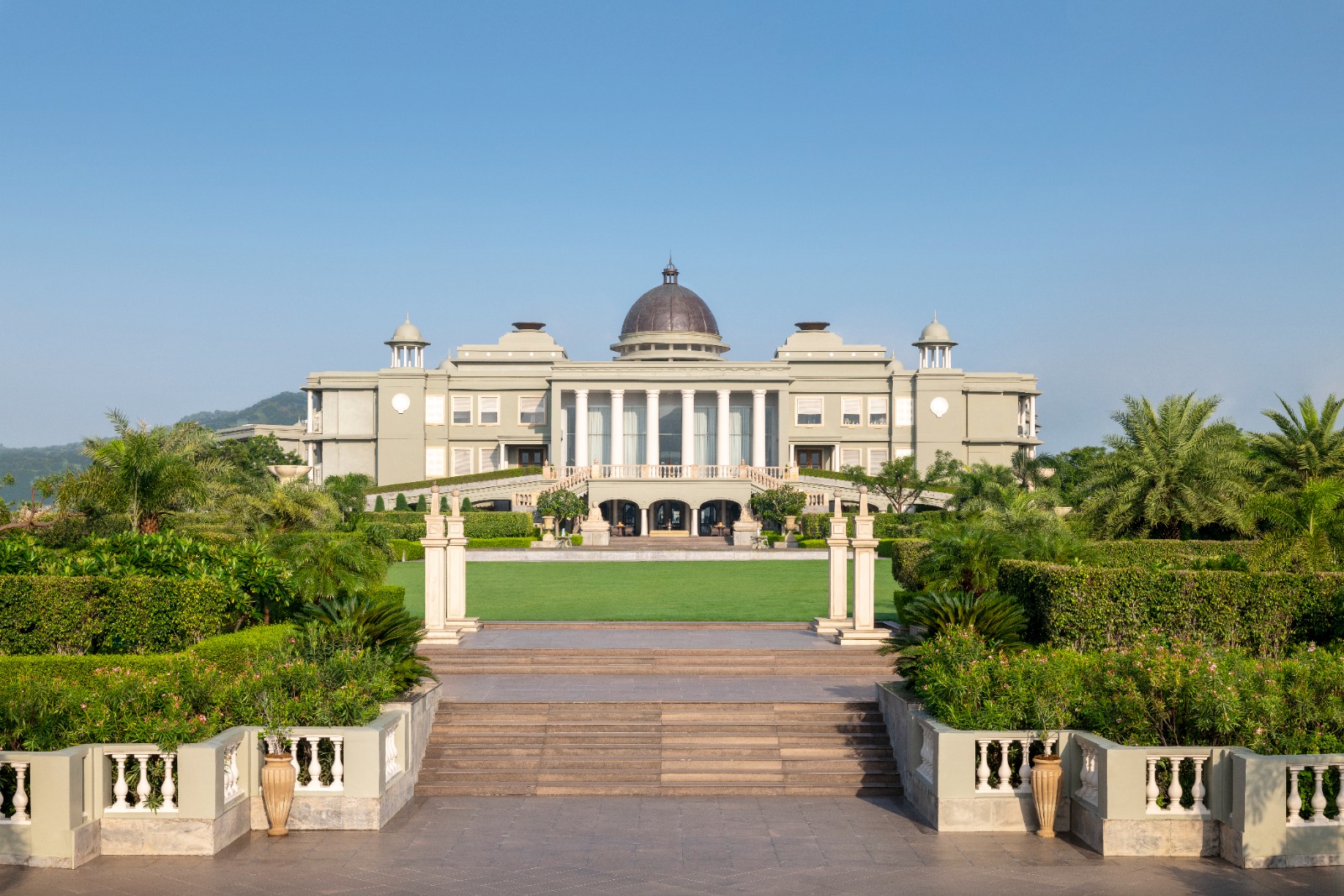 Raffles Udaipur to Host Exclusive Book Reading & Culinary Experience with Celebrity Chef Shipra Khanna