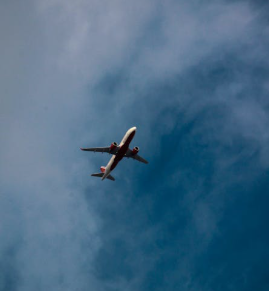 Bengaluru&ndash;Bhubaneswar Flight Diverted to Lucknow Amid Nor&rsquo;wester, Passengers Safe