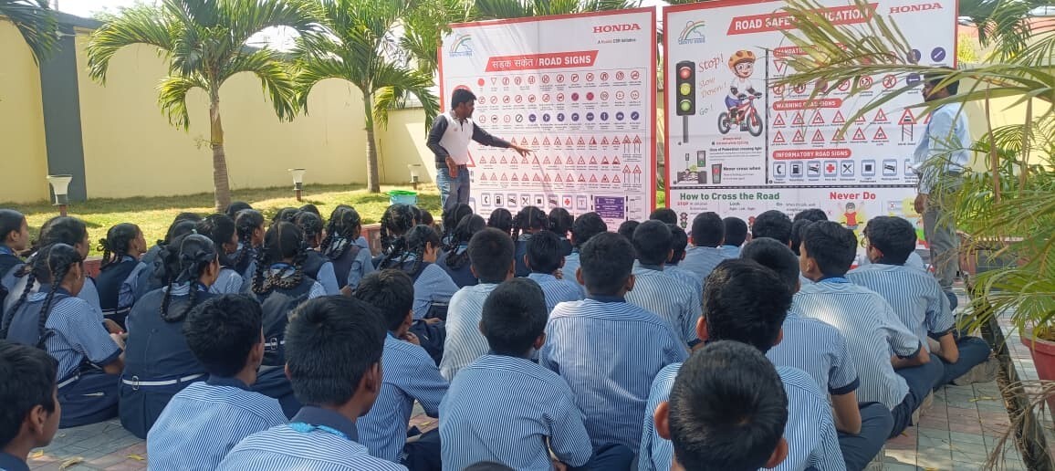 Honda Motorcycle & Scooter India Conducts Road Safety Awareness Campaign in Nizamabad, Engages Over 2,400 Students