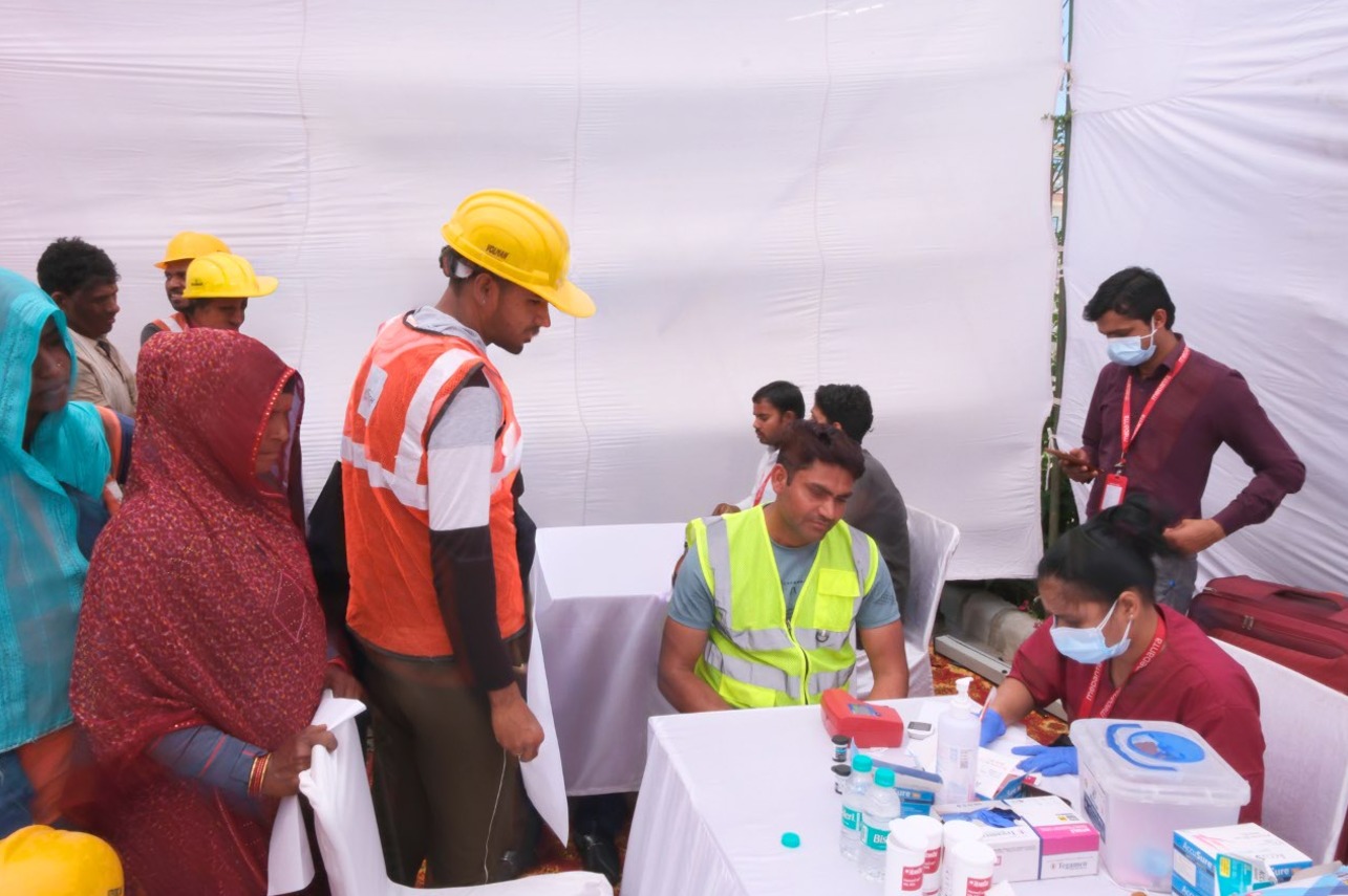 Roots Developers Organises Free Medical Camp to Promote Preventive Healthcare Among Workforce