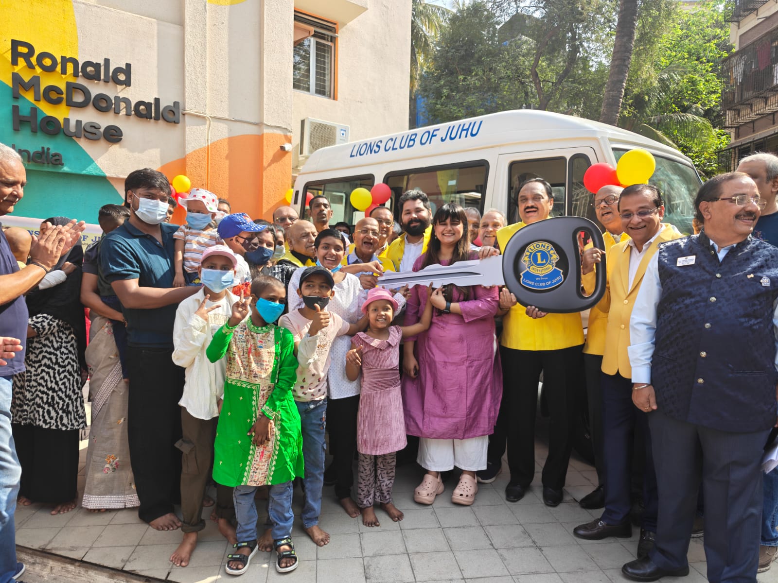 Lions Club of Juhu donates Patient Transport Van to Ronald McDonald House India